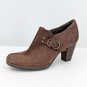 Clarks Carlisle Booties 7 Cafe Brown Oily Leather Side Zip Buckle Accent Heeled